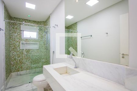 Casa à venda com 470m², 3 quartos e 3 vagasBanheiro social