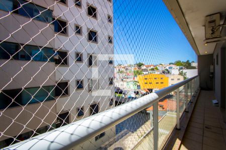 Casa à venda com 470m², 3 quartos e 3 vagasVaranda do quarto 2 e 3