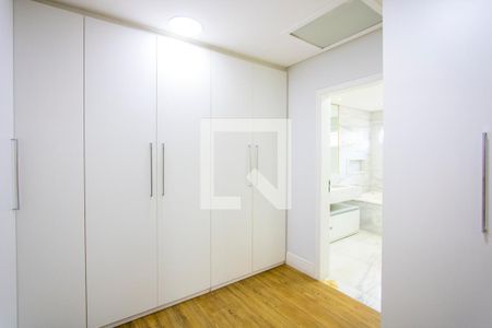 Casa à venda com 470m², 3 quartos e 3 vagasCloset do quarto 1
