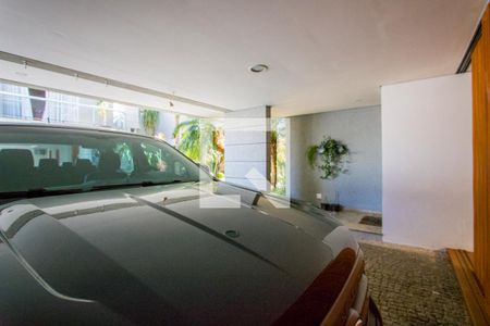 Casa à venda com 470m², 3 quartos e 3 vagasGaragem