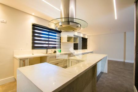 Casa à venda com 470m², 3 quartos e 3 vagasCozinha