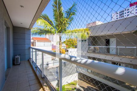 Casa à venda com 470m², 3 quartos e 3 vagasVaranda do quarto 1
