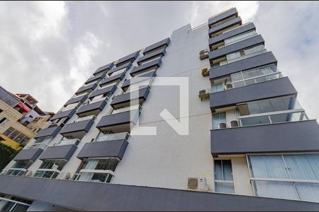 Apartamento para alugar com 90m², 1 quarto e 2 vagasFachada