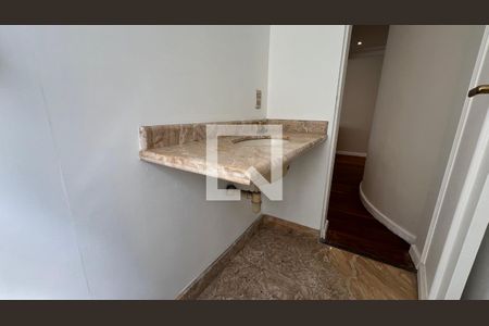 Apartamento à venda com 170m², 3 quartos e 2 vagasLavabo