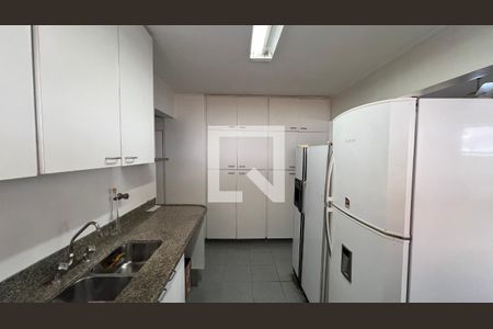 Apartamento à venda com 170m², 3 quartos e 2 vagasCozinha