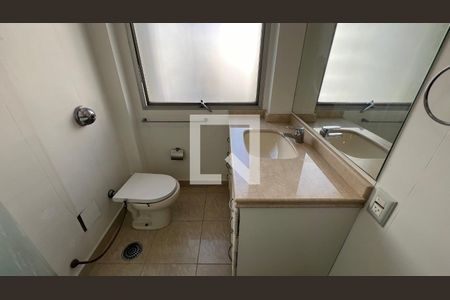 Apartamento à venda com 170m², 3 quartos e 2 vagasBanheiro