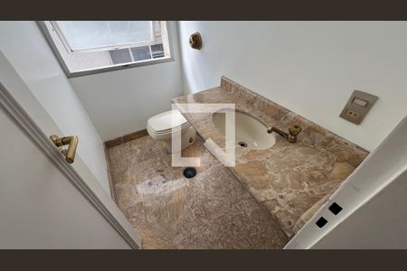 Lavabo de apartamento à venda com 3 quartos, 170m² em Jardim Paulista, São Paulo