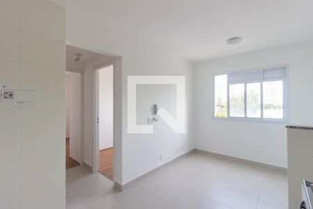 Sala e Cozinha de apartamento à venda com 2 quartos, 32m² em Jardim Celeste, São Paulo