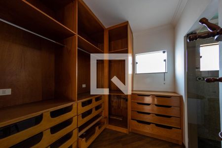 Casa à venda com 270m², 5 quartos e 5 vagas Casa à venda com 270m², 5 quartos e 5 vagasQuarto
