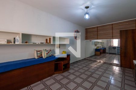 Casa à venda com 270m², 5 quartos e 5 vagas Casa à venda com 270m², 5 quartos e 5 vagasQuarto