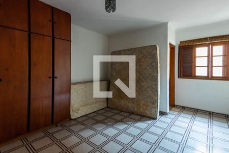 Casa à venda com 270m², 5 quartos e 5 vagas Casa à venda com 270m², 5 quartos e 5 vagasQuarto