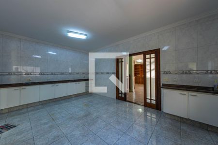 Casa à venda com 270m², 5 quartos e 5 vagas Casa à venda com 270m², 5 quartos e 5 vagasCozinha