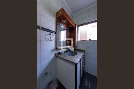 Casa à venda com 270m², 5 quartos e 5 vagas Casa à venda com 270m², 5 quartos e 5 vagasBanheiro