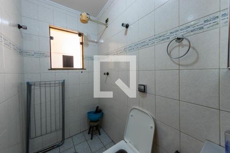 Casa à venda com 270m², 5 quartos e 5 vagas Casa à venda com 270m², 5 quartos e 5 vagasBanheiro