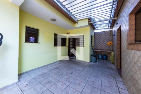 Casa à venda com 270m², 5 quartos e 5 vagas Casa à venda com 270m², 5 quartos e 5 vagasÁrea comum