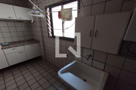 Apartamento para alugar com 163m², 3 quartos e 2 vagasÁrea de serviço