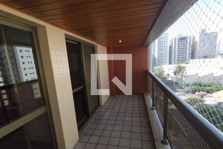 Apartamento para alugar com 163m², 3 quartos e 2 vagasVaranda