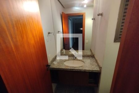 Apartamento para alugar com 163m², 3 quartos e 2 vagasBanheiro