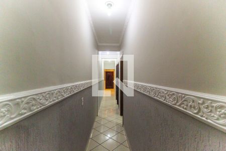 Corredor de casa para alugar com 2 quartos, 100m² em Fazenda Aricanduva, São Paulo