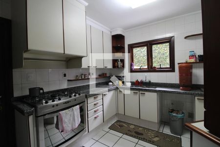 Casa à venda com 386m², 4 quartos e 4 vagasCozinha