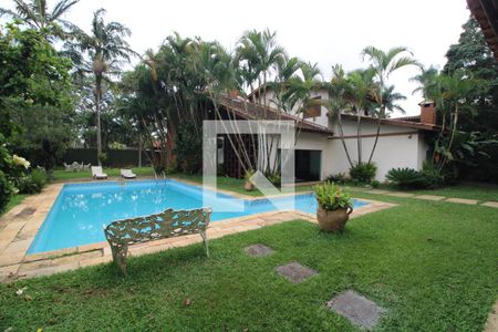 Casa à venda com 386m², 4 quartos e 4 vagasPiscina