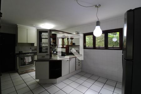 Casa à venda com 386m², 4 quartos e 4 vagasCozinha