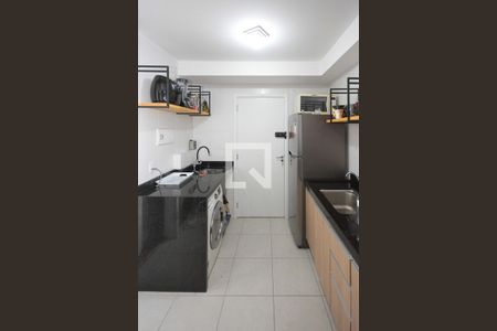 Cozinha de apartamento à venda com 1 quarto, 30m² em Jardim Planalto, São Paulo