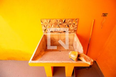 Casa para alugar com 70m², 2 quartos e sem vagaÁrea de Serviço / Quintal