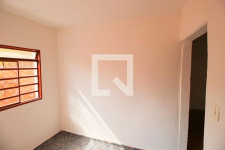 Sala de casa para alugar com 2 quartos, 70m² em Vila Santa Teresinha, São Paulo