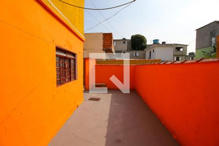 Casa para alugar com 70m², 2 quartos e sem vagaÁrea de Serviço / Quintal
