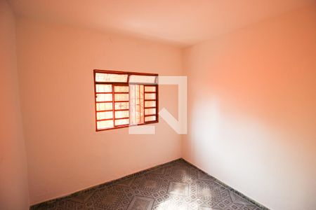 Quarto 1 de casa para alugar com 2 quartos, 70m² em Vila Santa Teresinha, São Paulo