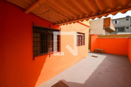 Casa para alugar com 70m², 2 quartos e sem vagaÁrea de Serviço / Quintal