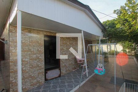 Casa à venda com 300m², 2 quartos e 5 vagas Casa à venda com 300m², 2 quartos e 5 vagasPatio