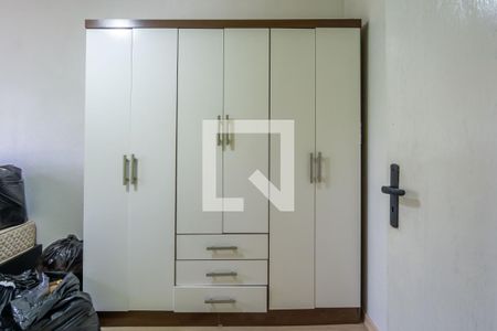 Quarto 1 de apartamento para alugar com 2 quartos, 53m² em Cavalhada, Porto Alegre