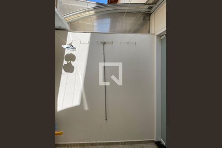 Casa de condomínio à venda com 68m², 2 quartos e 1 vaga Casa de condomínio à venda com 68m², 2 quartos e 1 vagaÁrea de Serviço