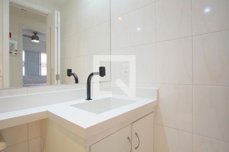 Apartamento à venda com 56m², 2 quartos e 1 vagaBanheiro Social