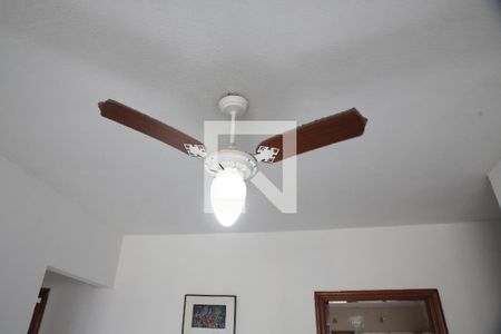 Sala de apartamento para alugar com 3 quartos, 150m² em Tupi, Praia Grande