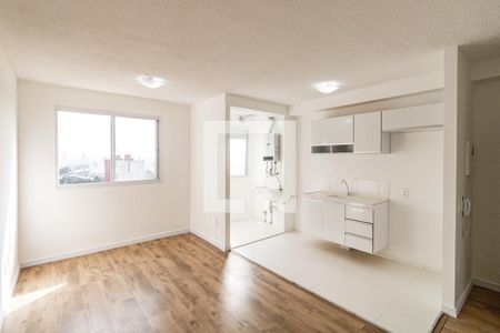 Sala de apartamento para alugar com 2 quartos, 45m² em Cambuci, São Paulo