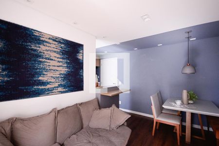Sala de casa de condomínio para alugar com 2 quartos, 45m² em Parque Fongaro, São Paulo
