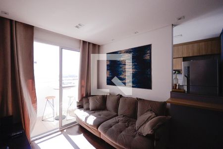 Sala de casa de condomínio para alugar com 2 quartos, 45m² em Parque Fongaro, São Paulo