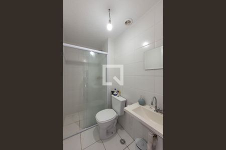 Banheiro de kitnet/studio para alugar com 1 quarto, 36m² em Cambuci, São Paulo