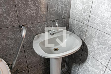 Casa para alugar com 90m², 2 quartos e 2 vagasBanheiro