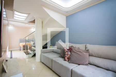 Sala de casa de condomínio à venda com 3 quartos, 74m² em Vila Eldizia, Santo André