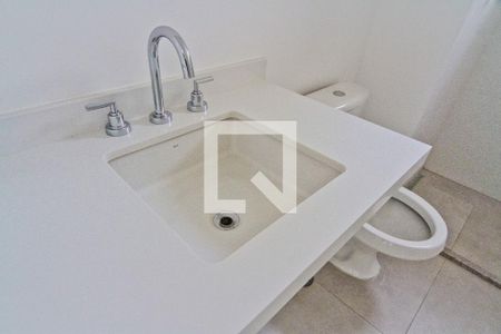 Apartamento para alugar com 60m², 2 quartos e 1 vaga Apartamento para alugar com 60m², 2 quartos e 1 vagaBanheiro da Suíte