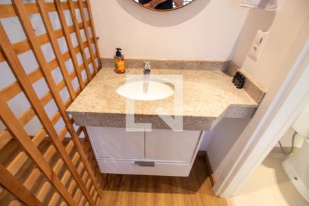 Banheiro de kitnet/studio para alugar com 1 quarto, 52m² em Campo Belo, São Paulo