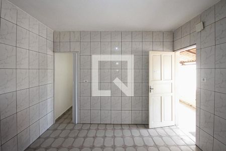 Cozinha de casa para alugar com 1 quarto, 50m² em Parque São Rafael, São Paulo