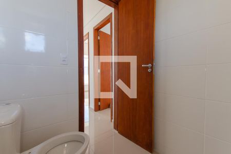 Casa para alugar com 72m², 2 quartos e 1 vaga Casa para alugar com 72m², 2 quartos e 1 vagaBanheiro