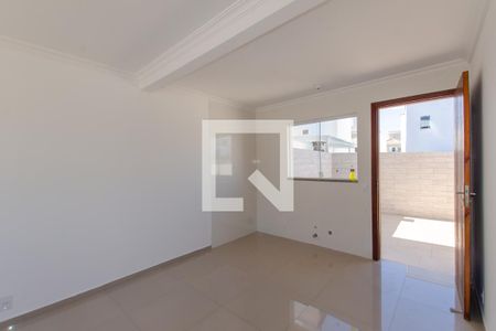 Sala e cozinha de casa para alugar com 2 quartos, 72m² em Campeche, Florianópolis