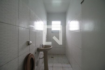 Casa para alugar com 100m², 2 quartos e 2 vagasBanheiro