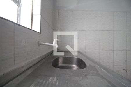 Casa para alugar com 100m², 2 quartos e 2 vagasCozinha